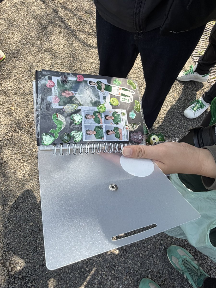 東京モグラ tweet media