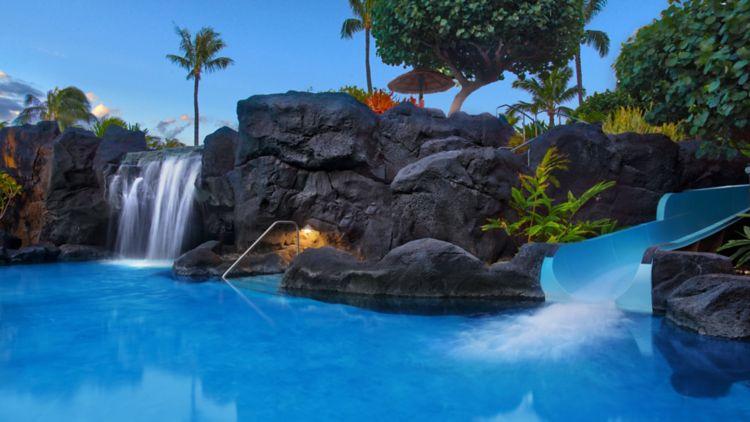 vhoinc's tweet photo. 🌺MAUI! Marriott Maui Ocean Club - Ka'anapali Beach 🌊OCEANFRONT VILLA🍹3BR (10) APR11-18, 2026 $5,995 Total🎯 3.5-acre pool + waterslides 🐳Whale watching, 😎🍍✈️snorkeling, surf Split costs = HUGE savings! ⏱️3BR: $1,998/couple (3 couples!) Studio (4) - $1,995 See: https://t.co/BTY7iorXee 📲CALL or TEXT: 424-285-5060 📷 #MauiSpringBreak #Kaanapali#Hawaii ☎️🔥