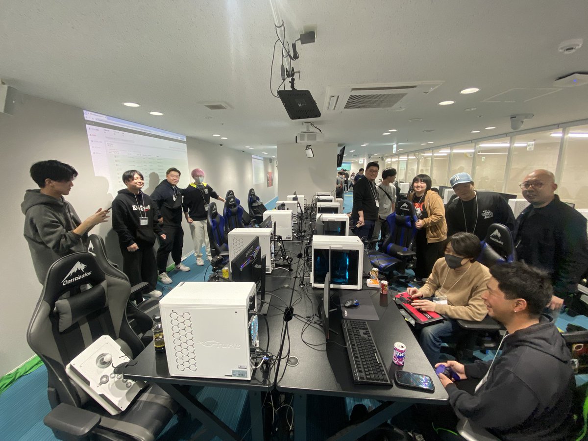 e-sports cafe ZERO tweet media