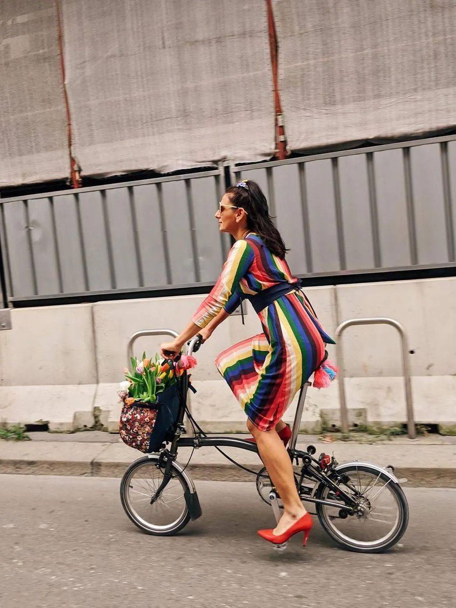 HEIDI LEZLIE MARTIN tweet media