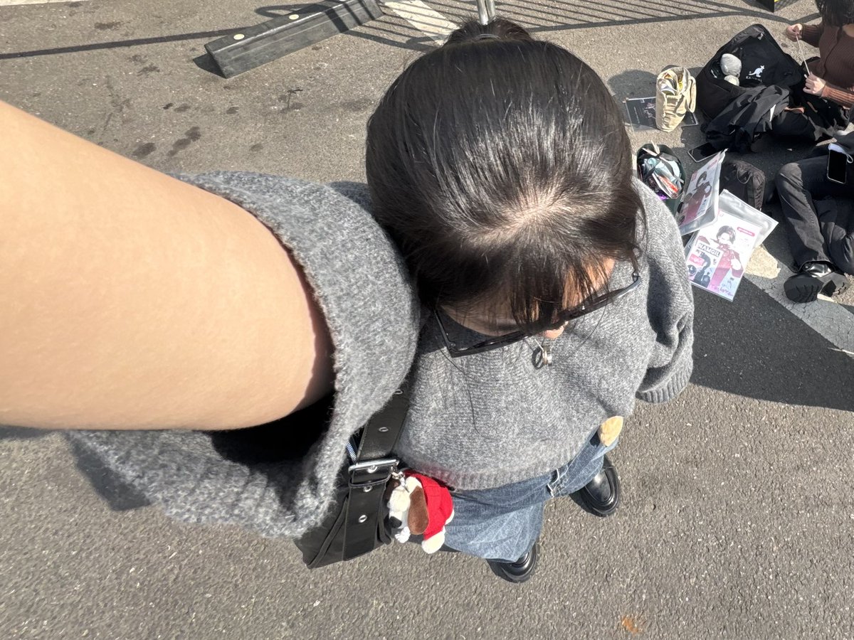 메인트 로브 tweet media