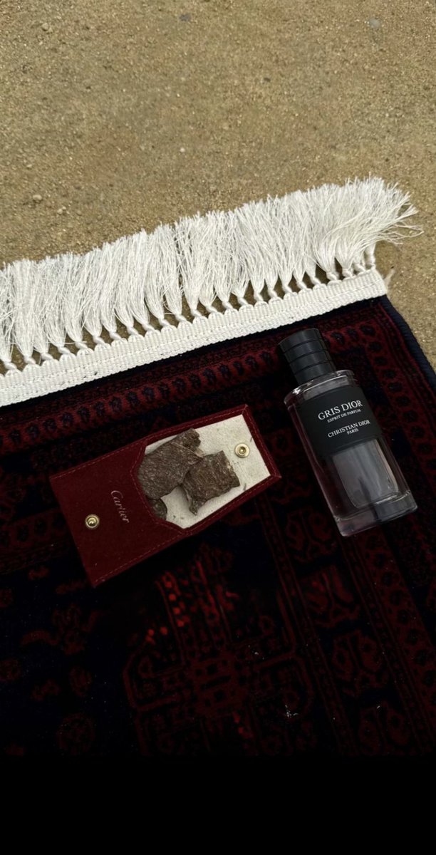 ᷂الرواسـن 💛 tweet media