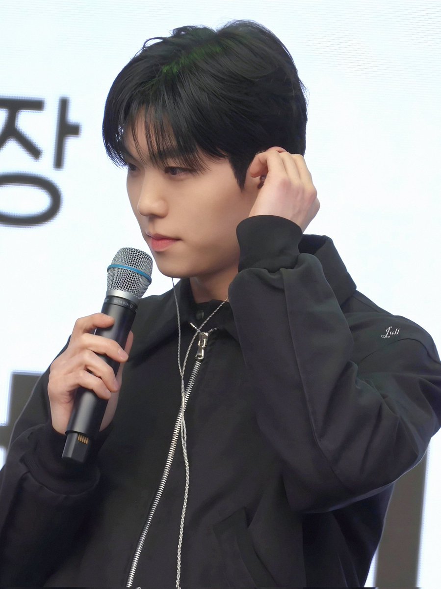 쥴리안 tweet media