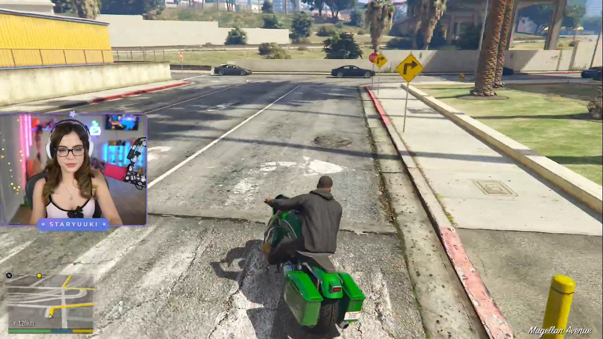 Padilla_Sy's tweet photo. Buen stream de @staryuukiii 💫
✨Hubo charlas 
✨Jugó al GTA V
✨ASMR de mouth sounds 😴

Linda noche ❤️ https://t.co/O5H2E0srks