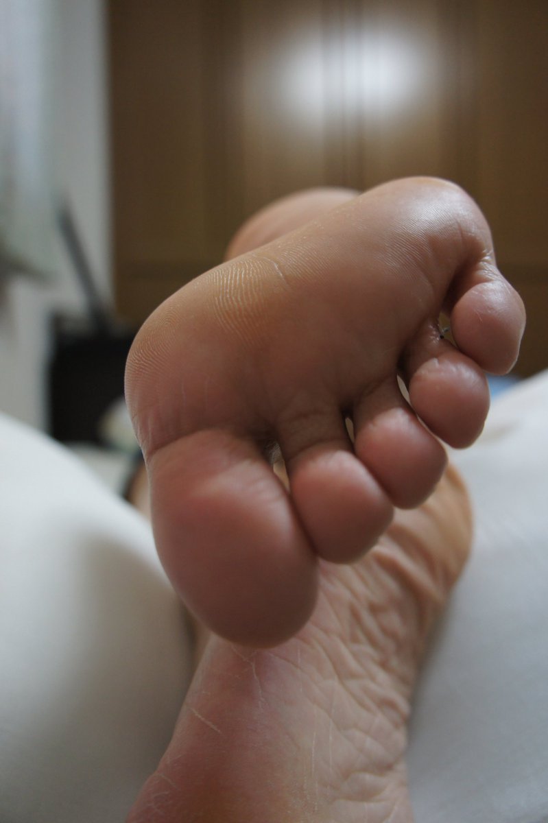 ゴッツ tweet media