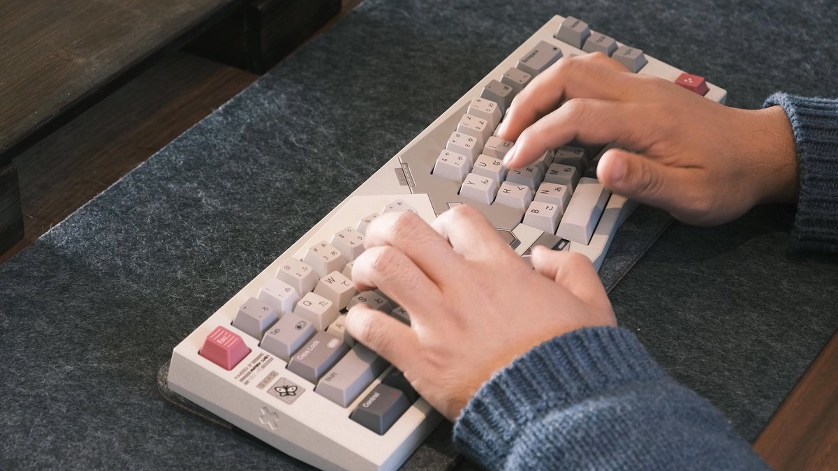 Mustermax73's tweet image. Just hit "submit" on the big project—brain fried, but heart soaring!  #TaskComplete #WinningMoment