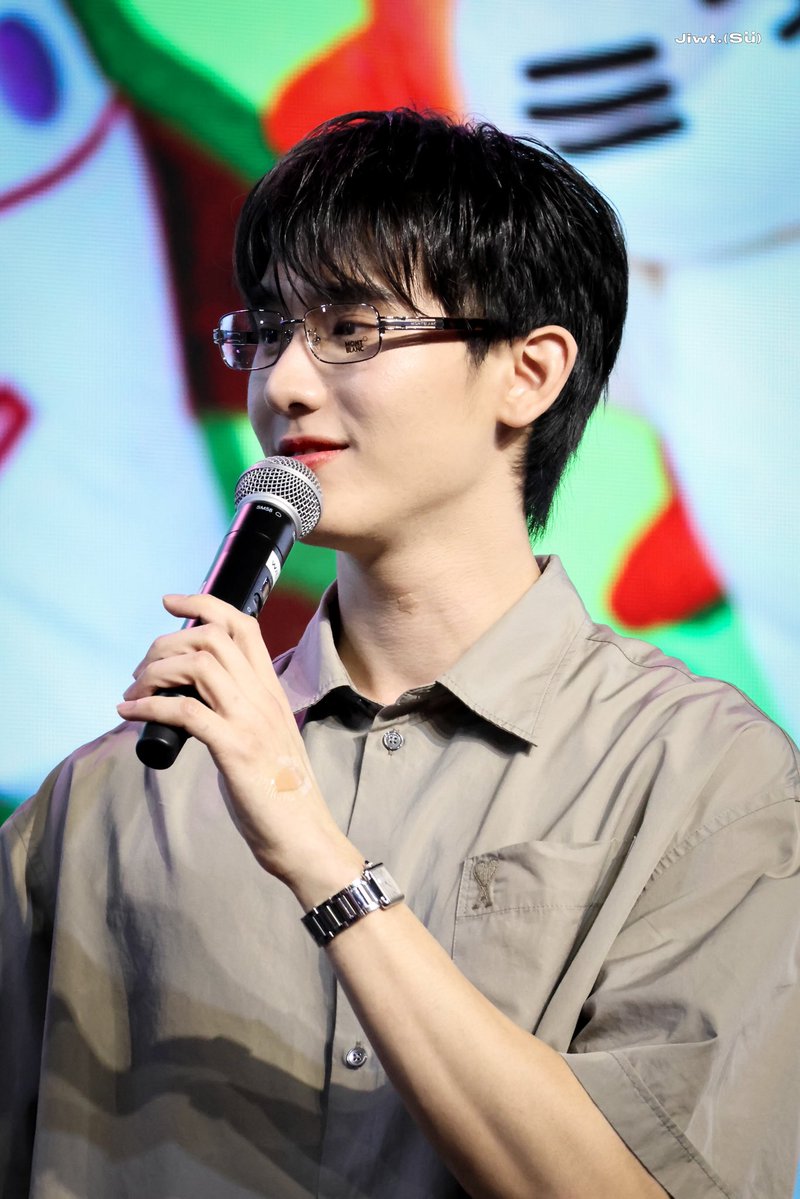 เอ็นดูน้องกษิ 🍅🍡 tweet media