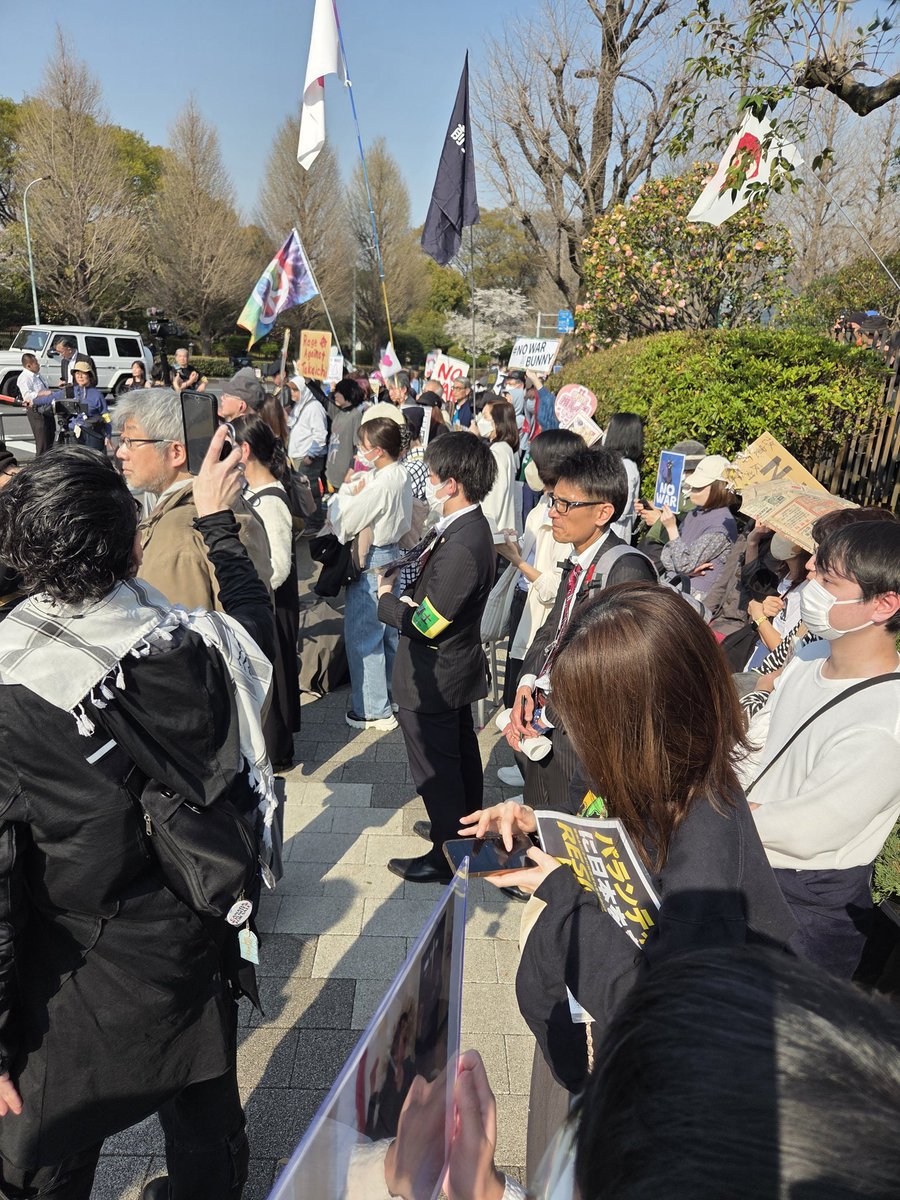 バラウ tweet media