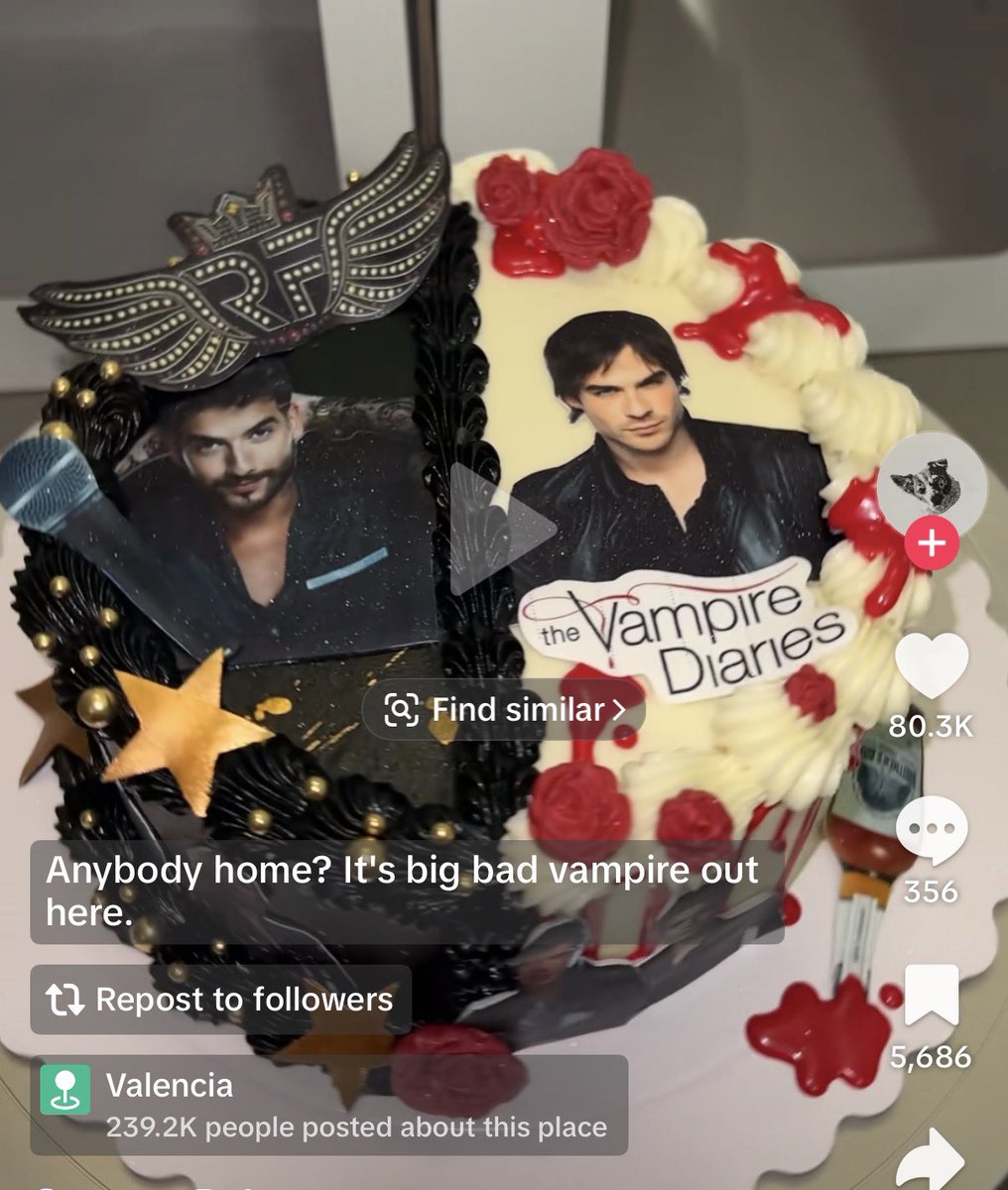 en otros tiempos esto me hubiera encantando pero ya ahora es una falta de respeto hacia damon salvatore