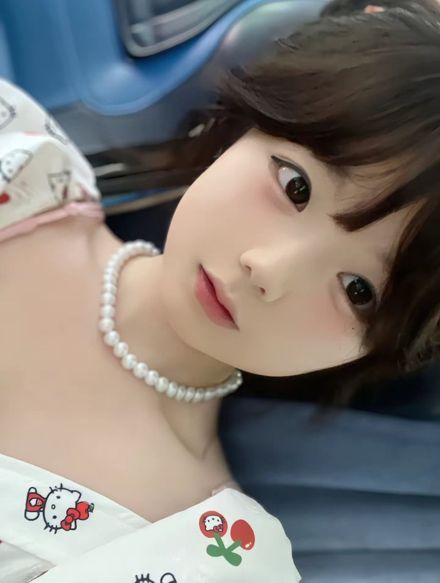 ひなひな tweet media