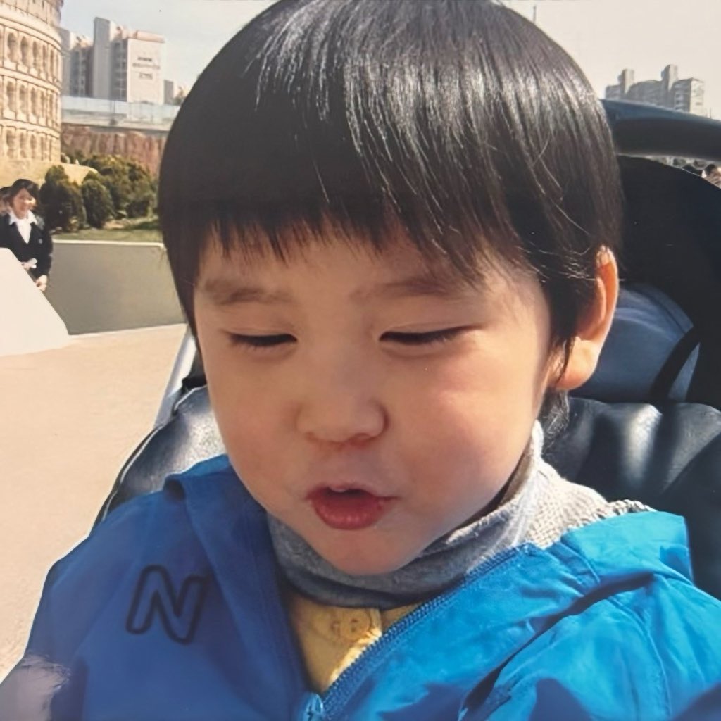 ☁️🐈 tweet media