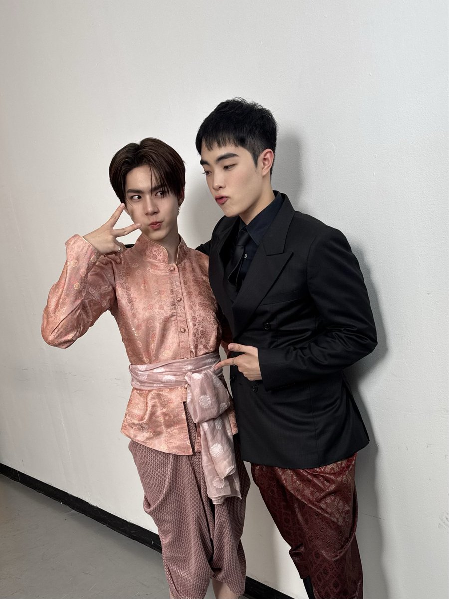 anpantan tweet media