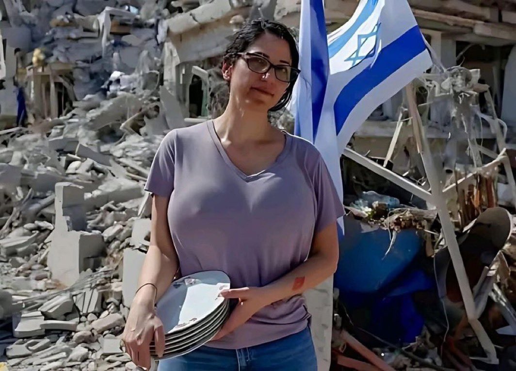 ❎e k ℹ️ tweet media