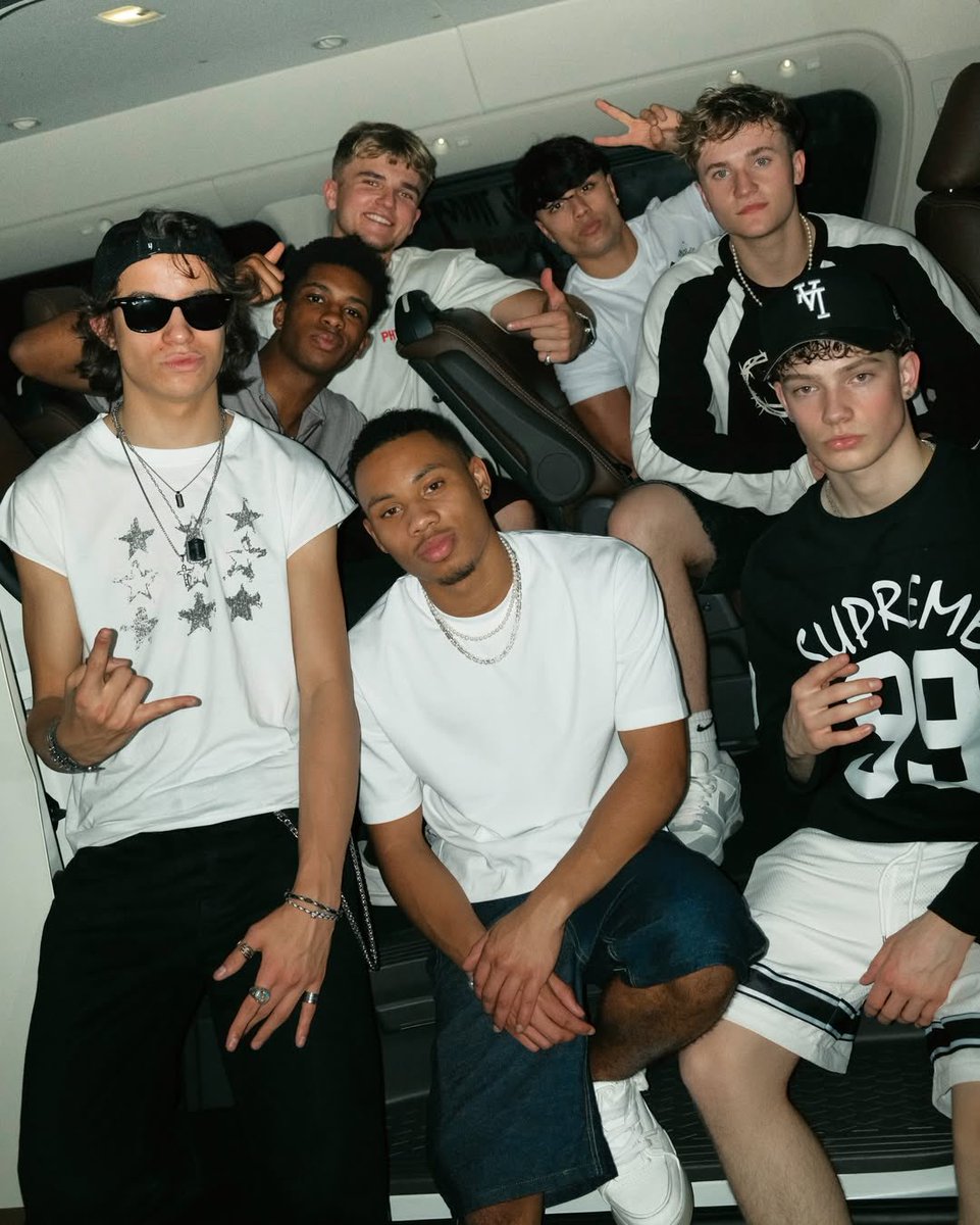 ディセンバー・テン | December 10 (D10) 日本公式 tweet media