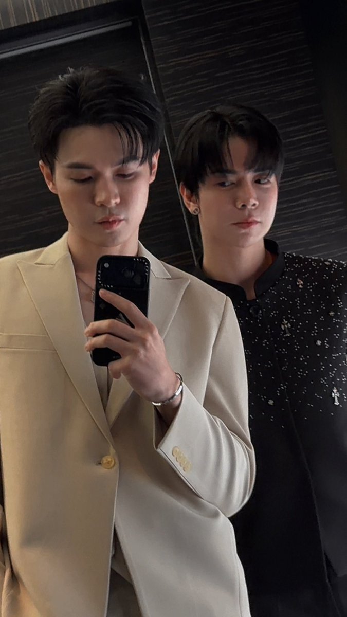 •ＢŁ' • tweet media