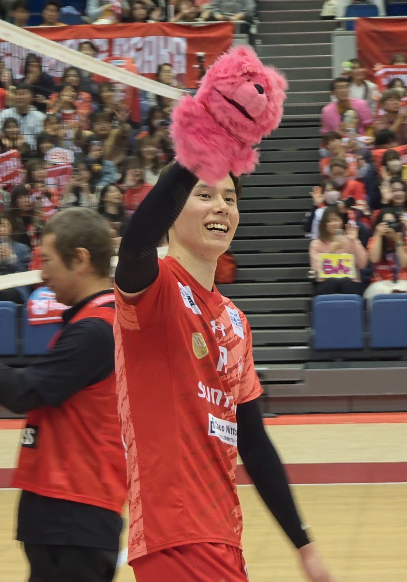 PoNDkY ~ tweet media