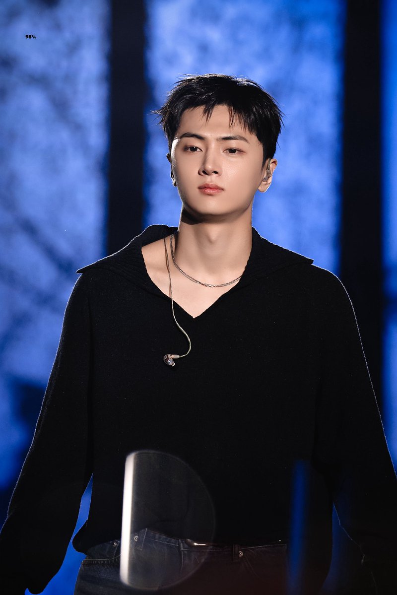 𝟗𝟖% tweet media