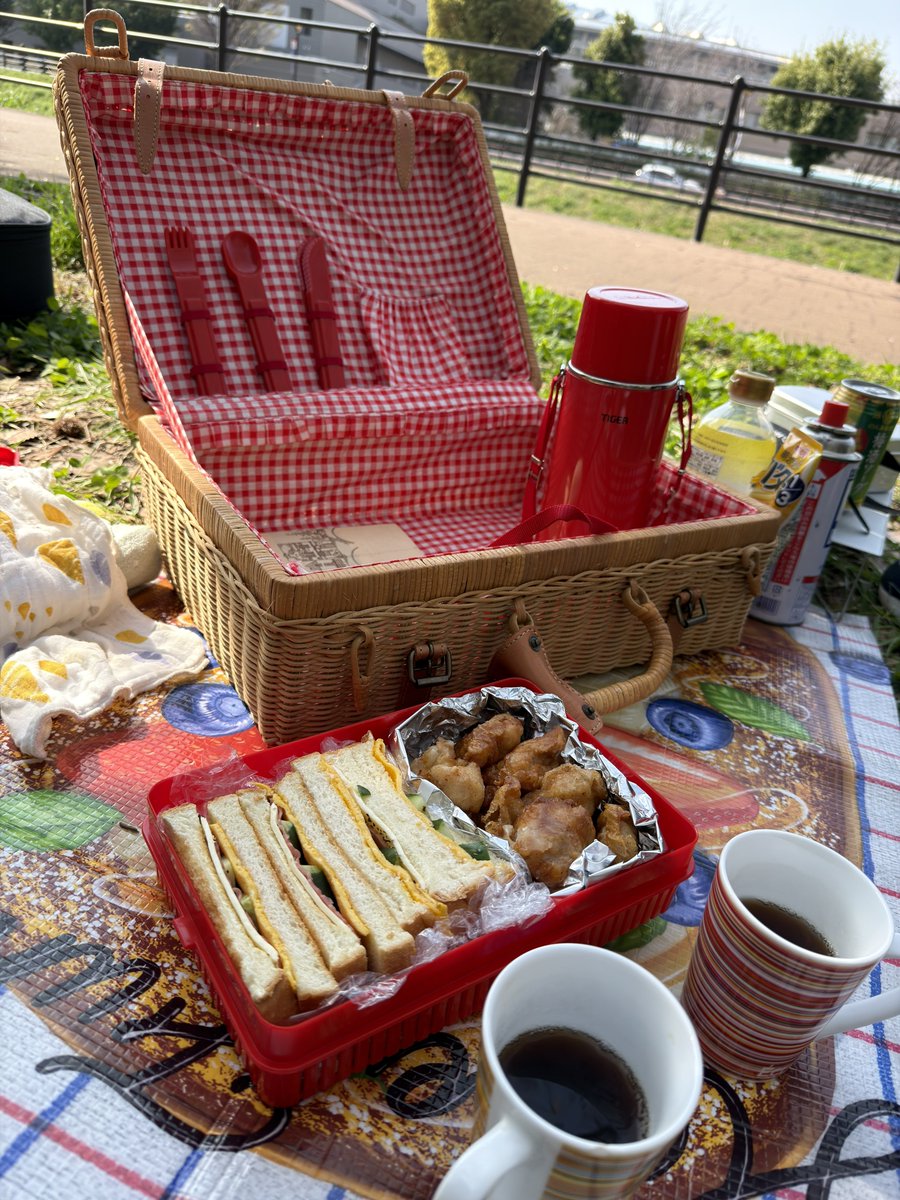 真人＠階段巡りツイッター tweet media