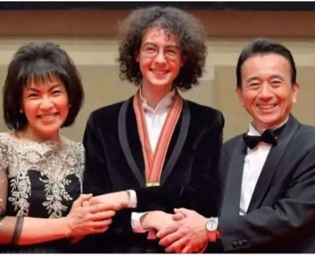 ihtiyar_33_ tweet media