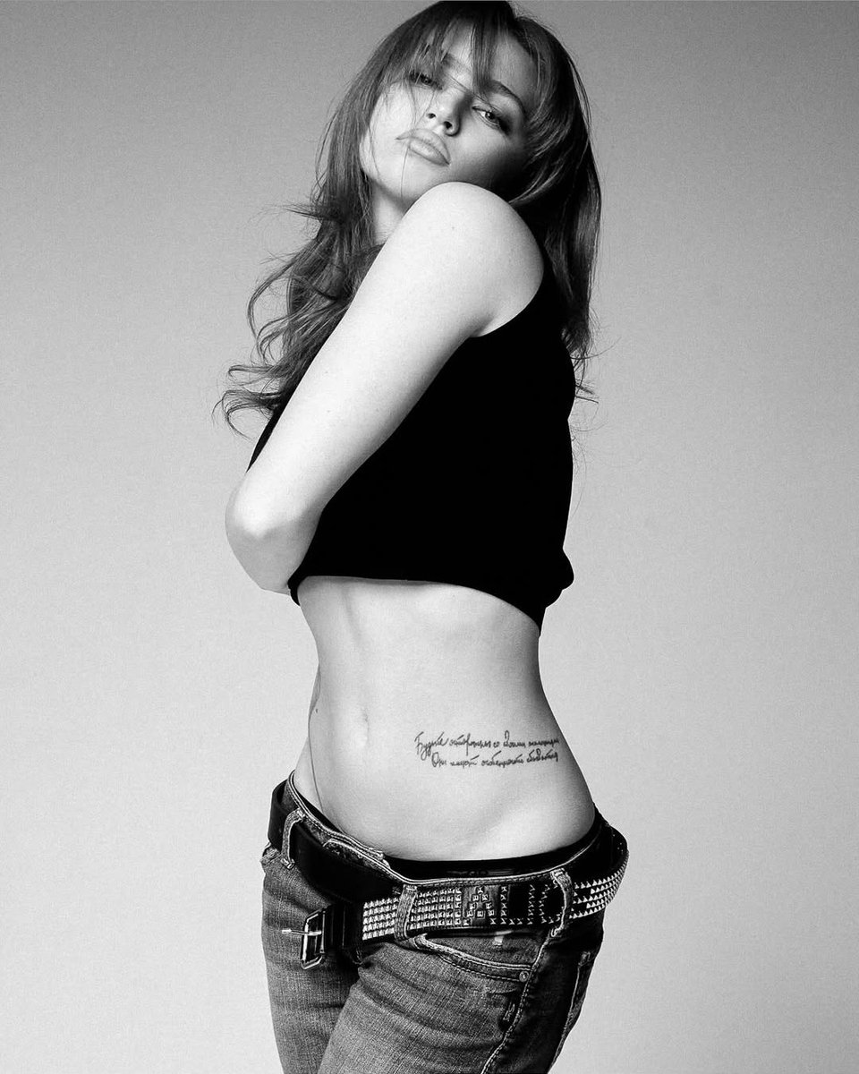 𝕰𝖑𝖛𝖎𝖓𝖆 tweet media