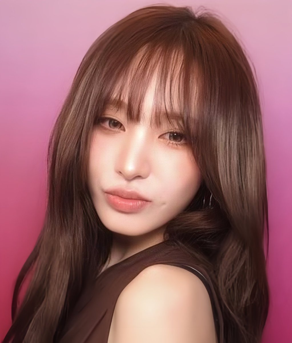 lizzie 𝜗᭪ tweet media