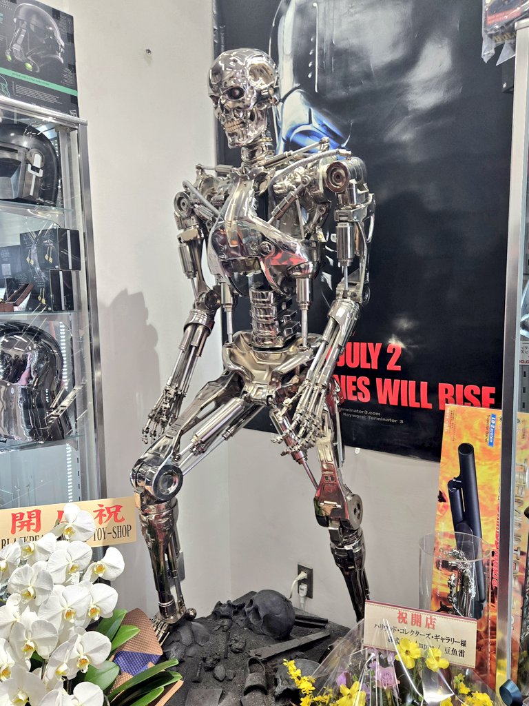 PrectiveGallery's tweet image. ハリコレ店内に展示されてるICONSエンドスケルトンの等身大モデル。
なんとICONSスカルの他にTIMELESSスカルが付属しておりコンパチ仕様だったという😳💦
なんて豪華なんだ‼️
#ICONS
#アイコン
#TIMELESS
#タイムレス
#TERMINATOR2
#ターミネーター2
#ENDOSKELETON
#エンドスケルトン
@sovhollycolle