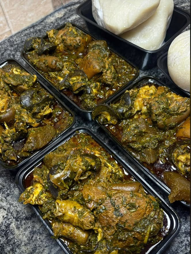 Lagos Food Vendor. tweet media