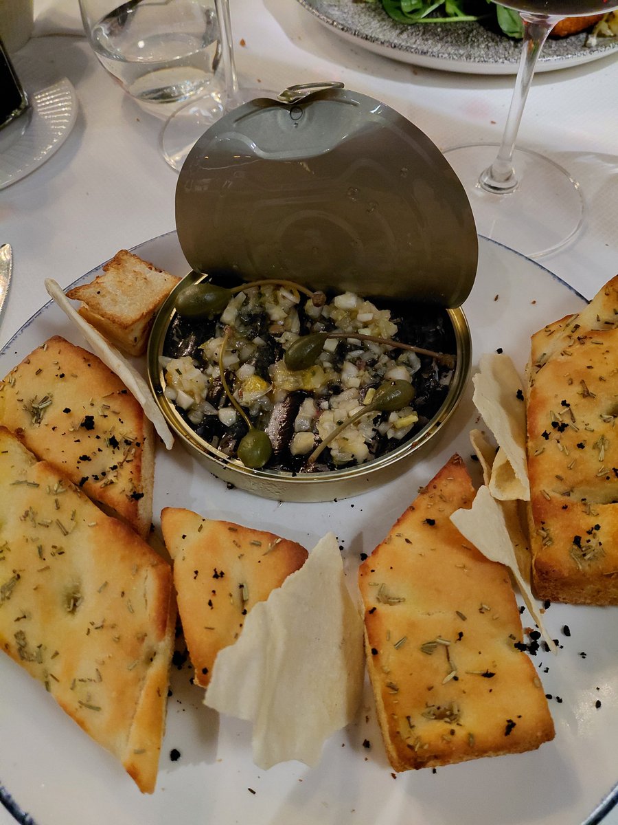 RS Archer tweet media