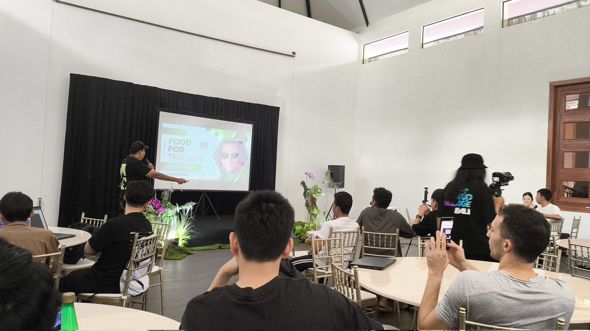 nayrbryanGaming tweet media