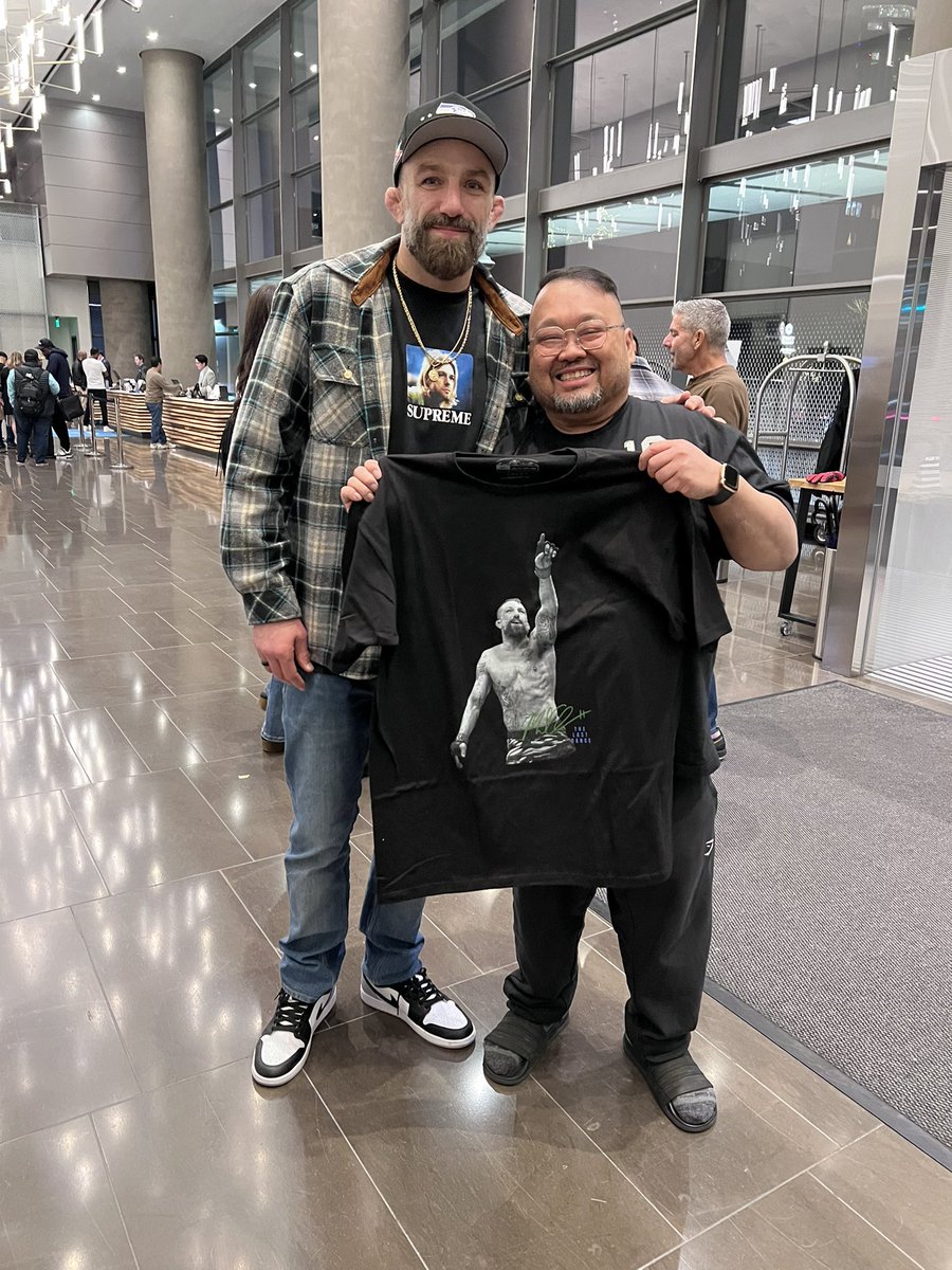 Shout out to one of my favourite fighters ever, <a href="/MikeMav22/">Michael Chiesa</a>, for hooking me up with his #UFCSeattle fight shirt! My main reason for attending live is to see Mike’s last dance! LFG 🔥🔥🔥