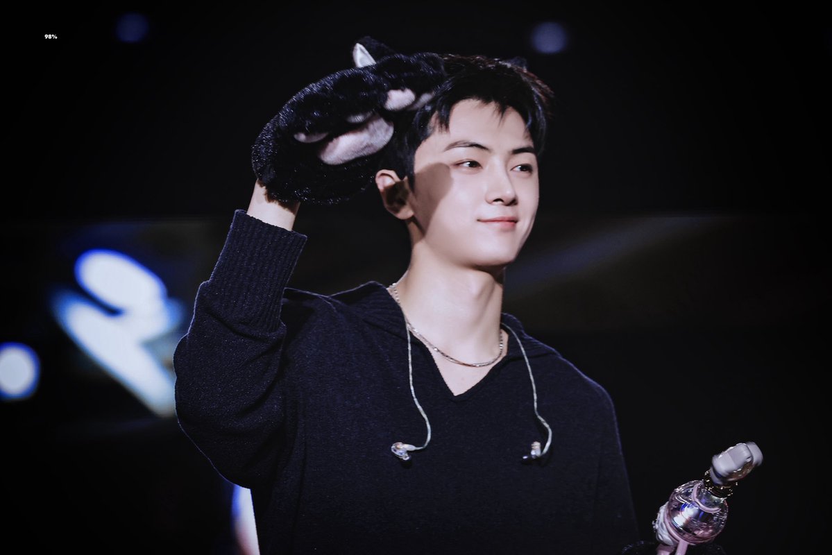 𝟗𝟖% tweet media