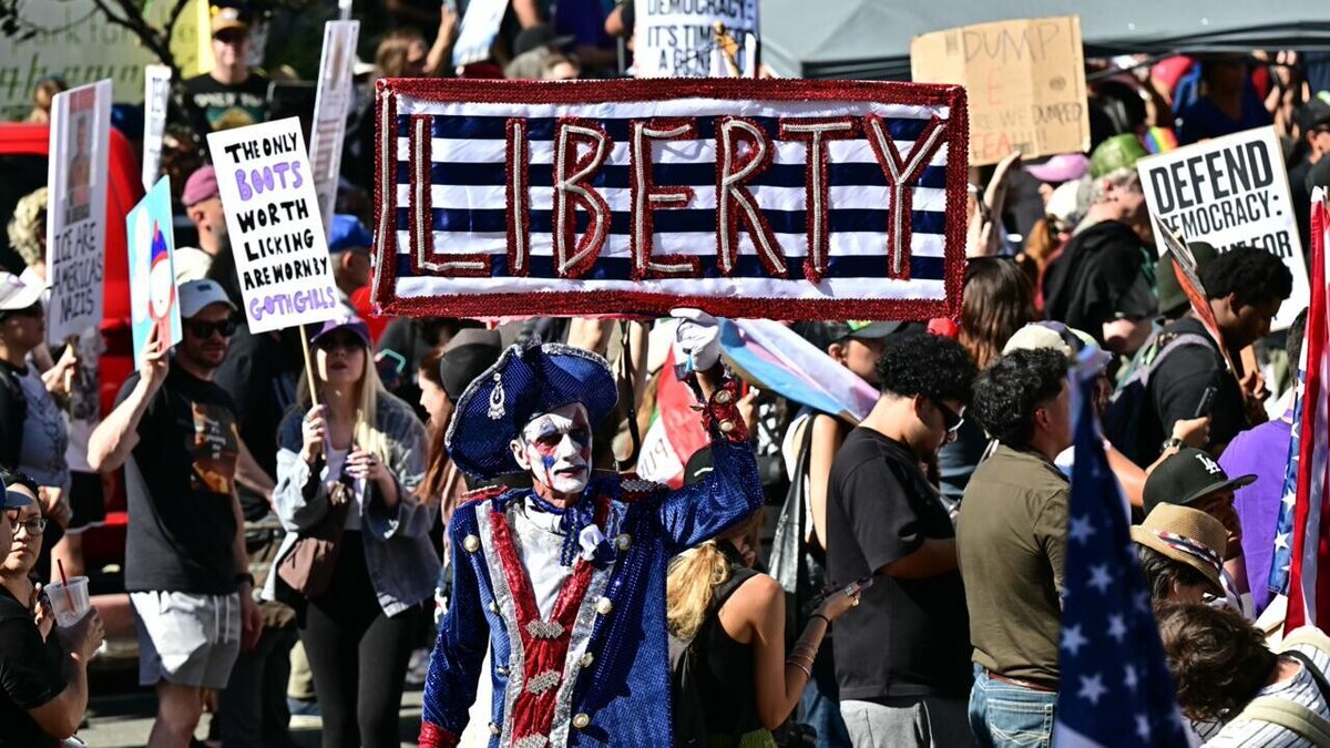 FRANCE 24 English tweet media