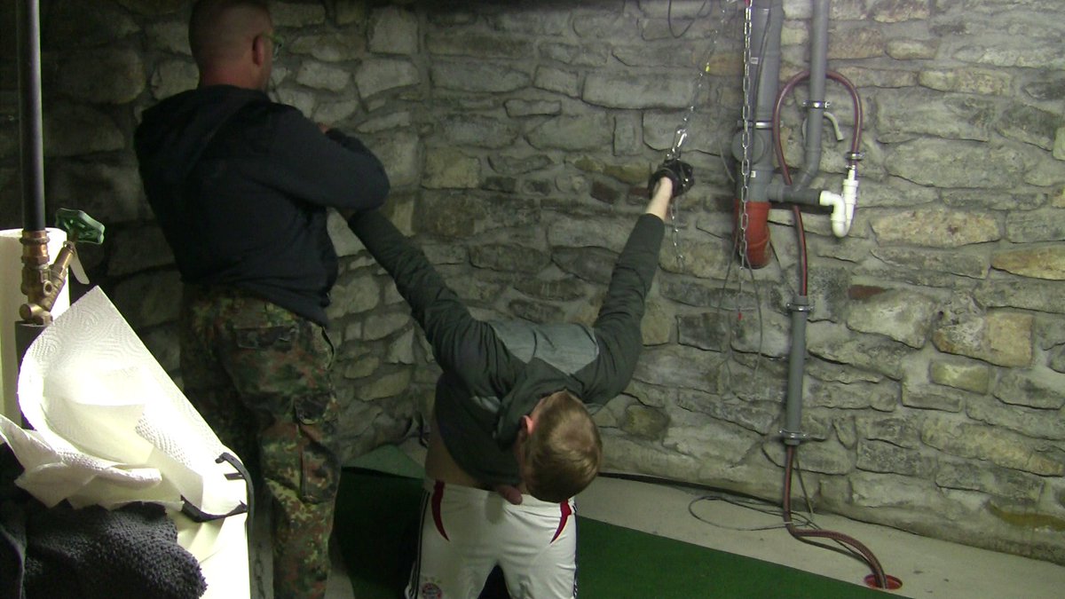 Bottoms and subs determine my life tweet media