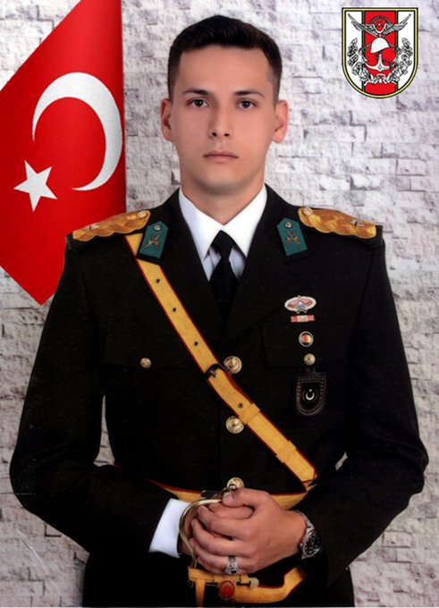 İlay Bengü tweet media