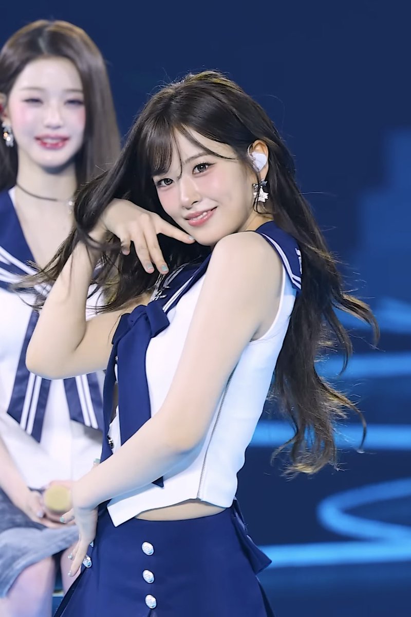 みりり୨୧ tweet media