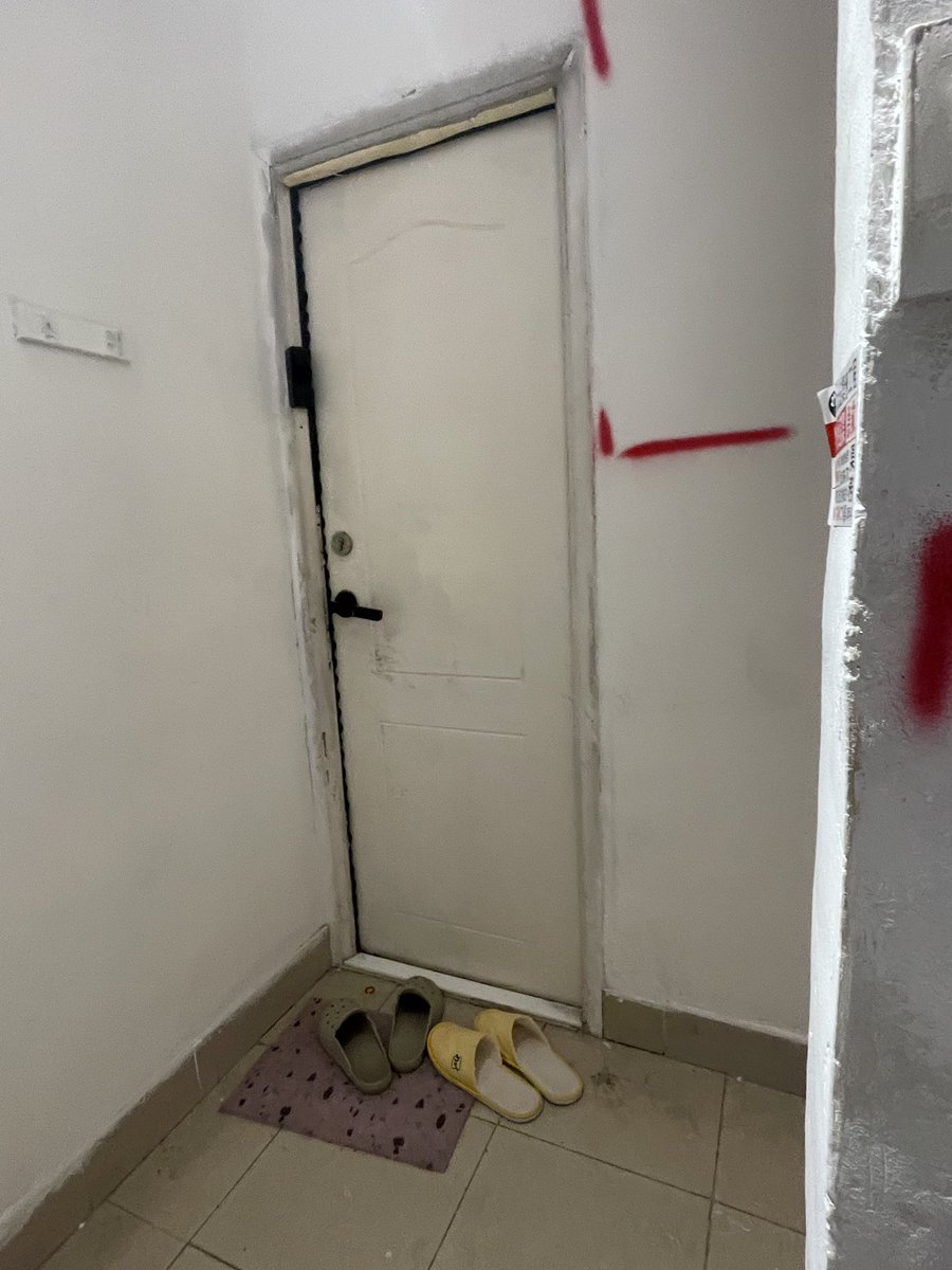 Short kid 4’5 tweet media