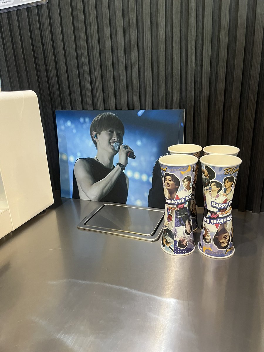 PHILIPPINES 💙 은혁 tweet media