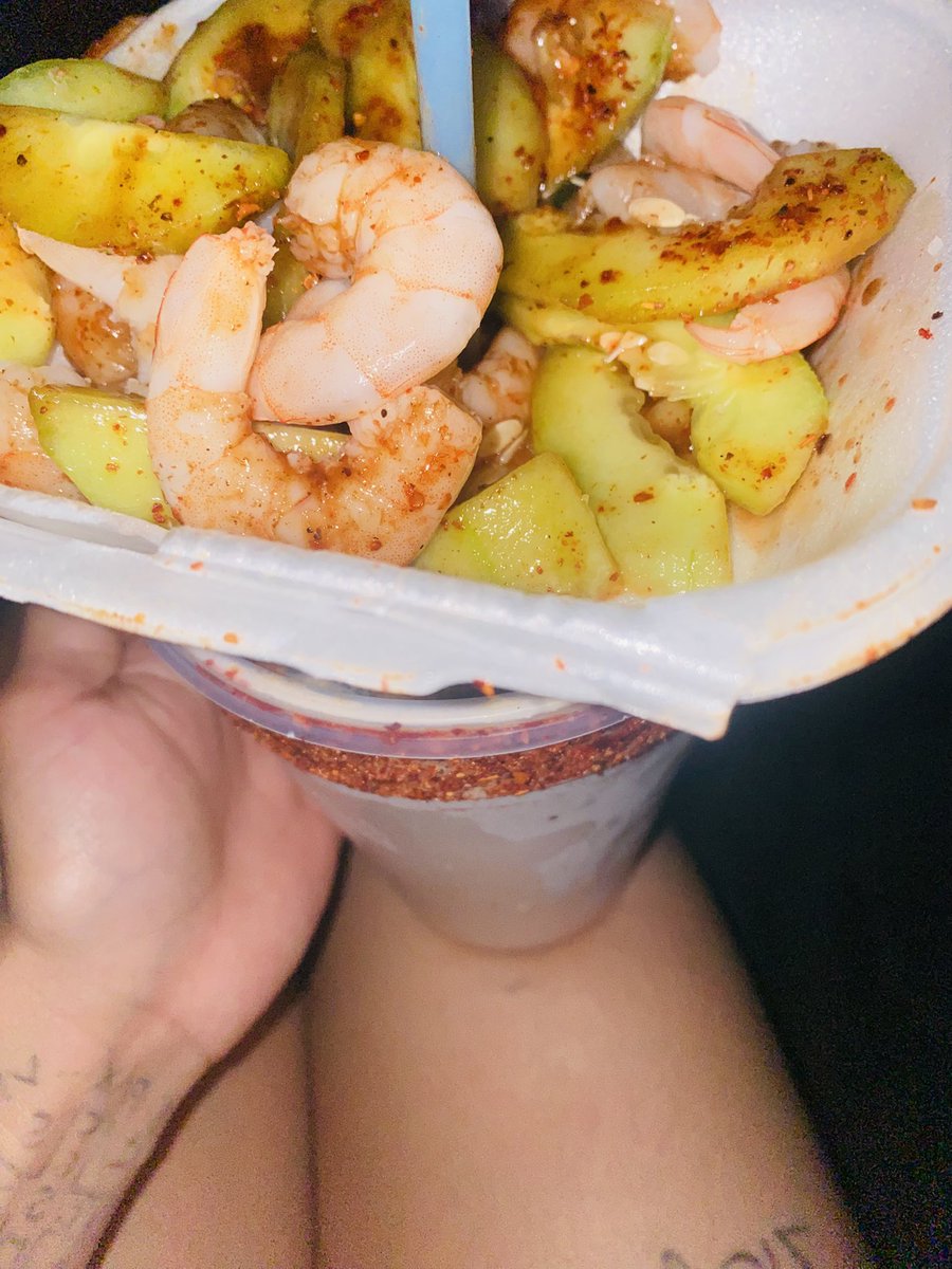 Que hacen amores,yo ando un poco sedienta 😏💦poquita porque me c4liento😬🔥