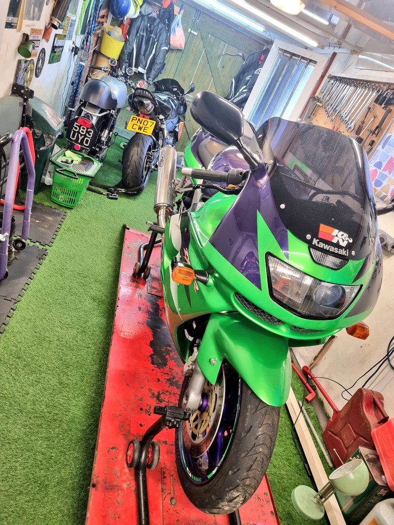 it's not me it's him👉🤪 🏍️🏍️💨 tweet media