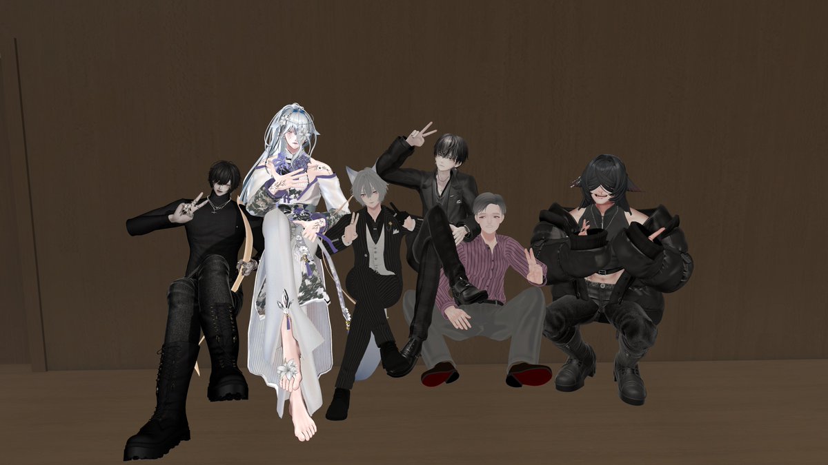 VRCtoya's tweet photo. #MAU_Meetup 昨晩お邪魔してました!夜邑くんだ~って当てて貰えた~うれし!アバター軽量化の知見も得れたし素敵な改変たくさん見れて至福の一時でした、ありがとうございました!次回開催も楽しみにしてます! https://t.co/EnMvN6GN6l