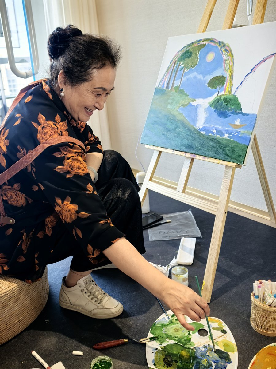 mike fowles tweet media