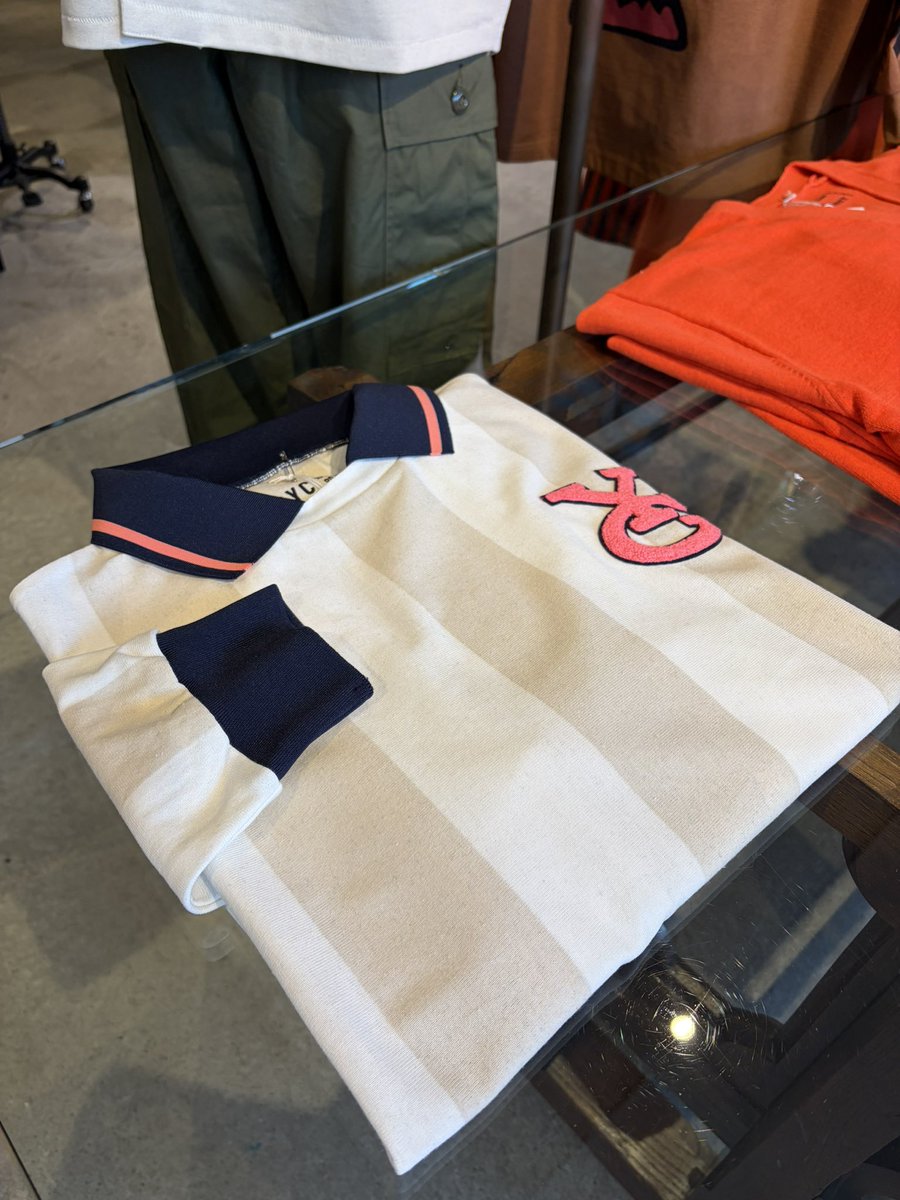 MOROHA_AFRO's tweet image. 下北沢BEAMS PLANETSにて
あたくしがデザインしたベースボールシャツ、フットボールシャツが明日まで展開中でござす

ほいで！今日はイベントだーい