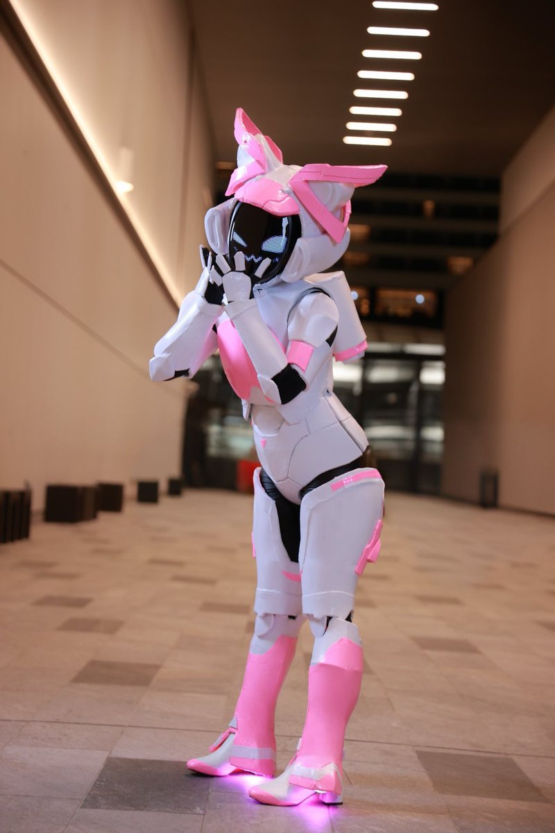 最果てかなで tweet media