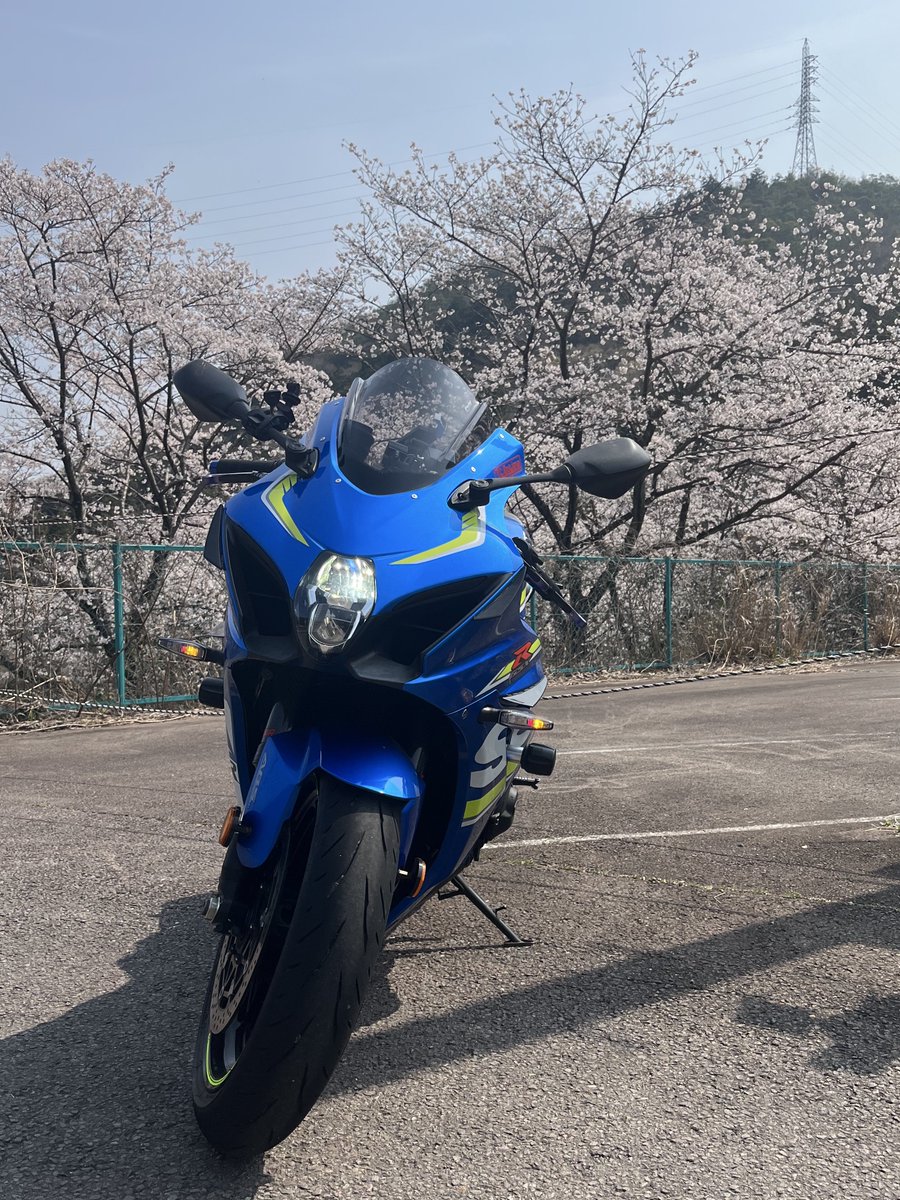 骨折ライダー@チタン入ってます🩹 tweet media