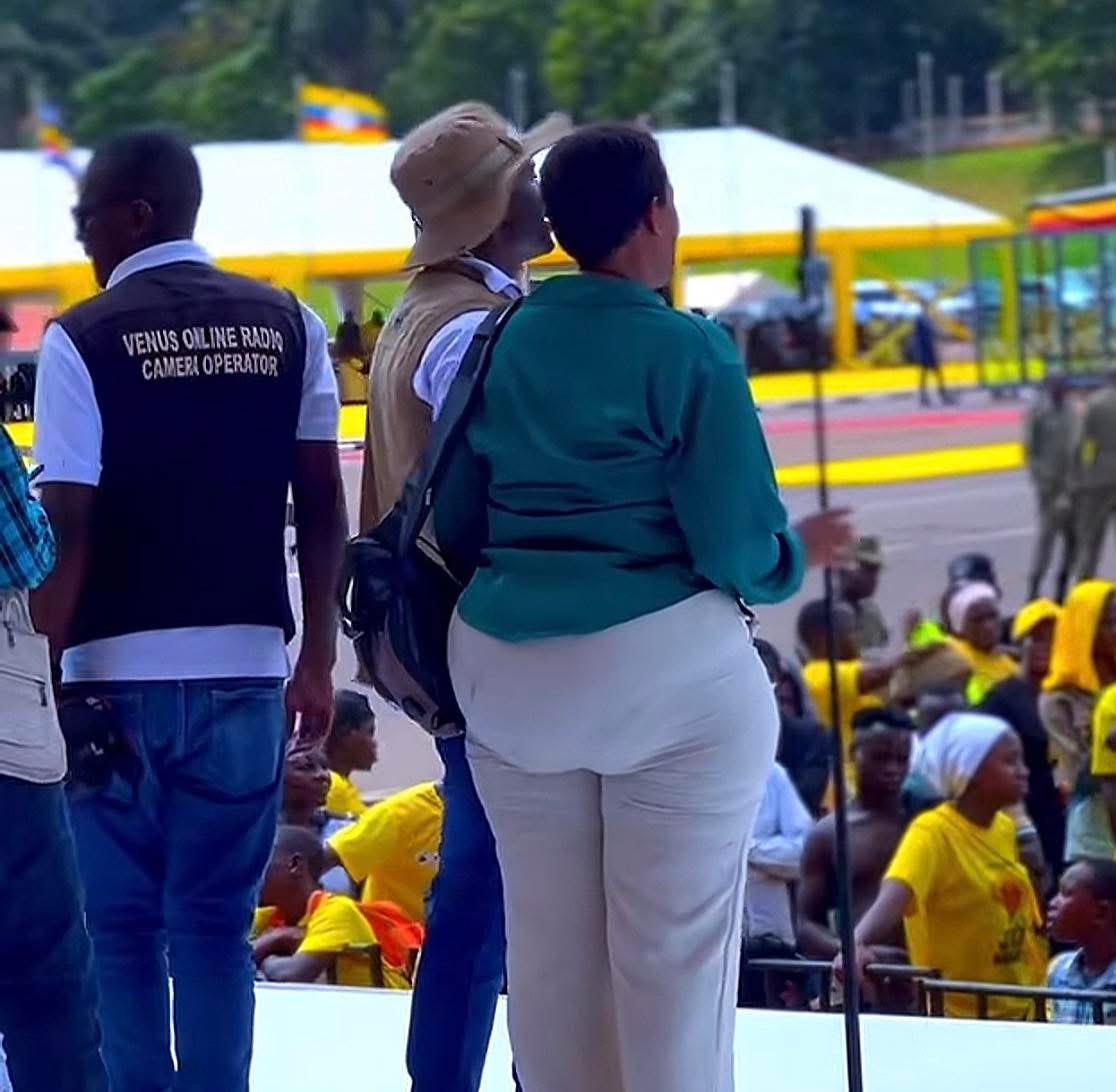 Acholi goddd tweet media