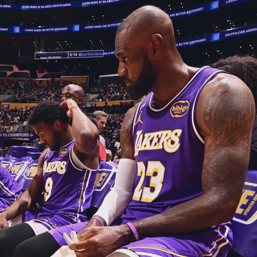 LakeShowYo tweet media