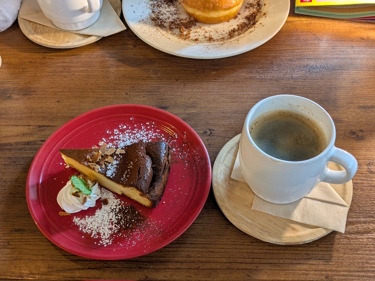 ながたかな tweet media