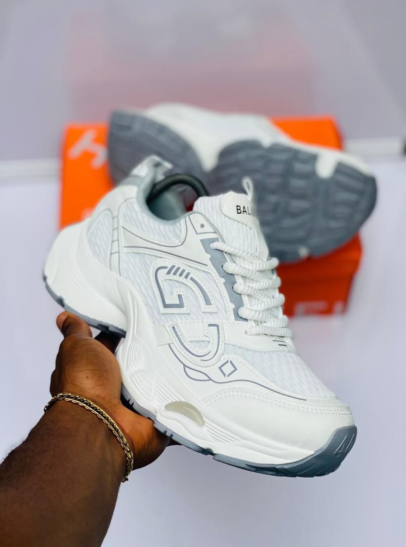 praize_fee's tweet photo. Available size 40____45
price 30,000
Send a DM
Delivery nationwide 🚚🇳🇬
#March27thQueen Anioma Touching #Bitbry Blessing CEO https://t.co/i0BLtAc8cb