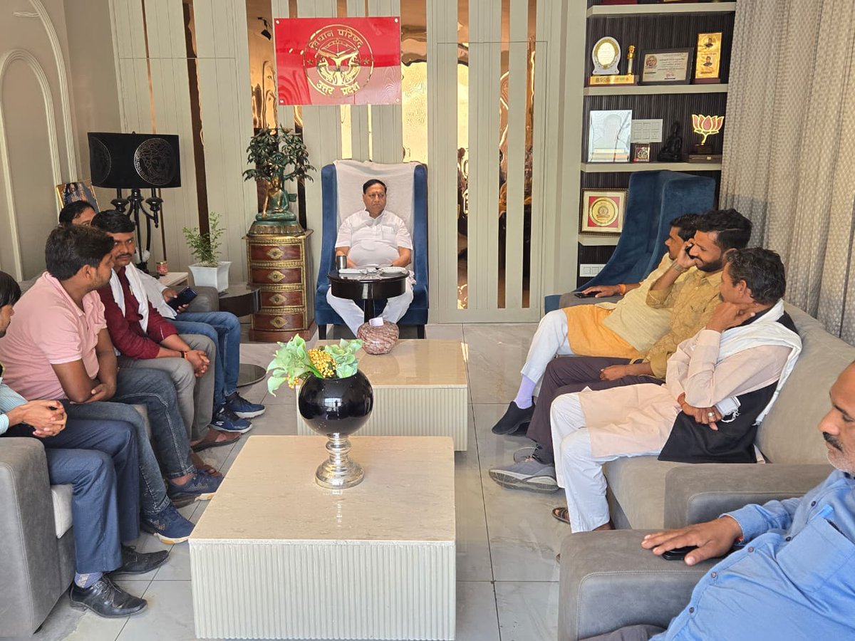 ASHOK KUMAR AGARWAL MLC(मोदी का परिवार) tweet media