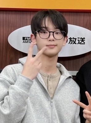 루아울하 tweet media